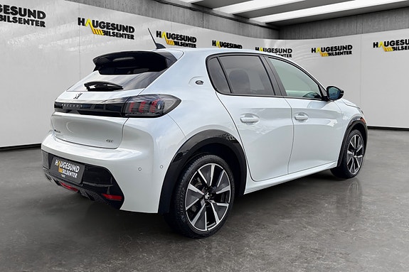Peugeot e-208 4 of 18