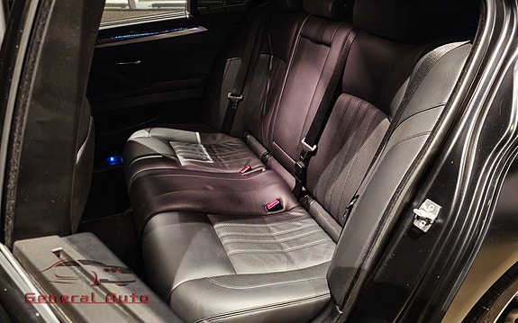 BMW M5 25 of 30