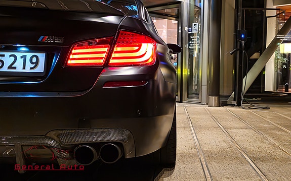 BMW M5 13 of 30