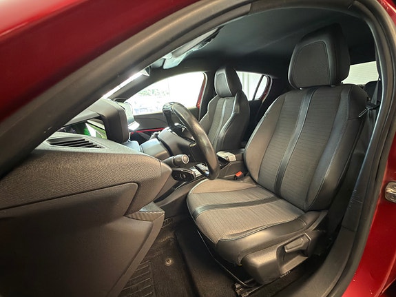 Peugeot e-208 15 of 30