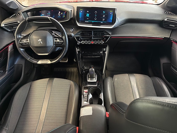 Peugeot e-208 21 of 30