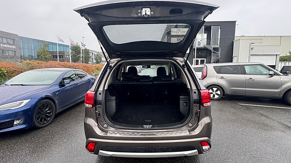 Mitsubishi Outlander 8 of 30