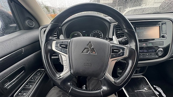 Mitsubishi Outlander 13 of 30