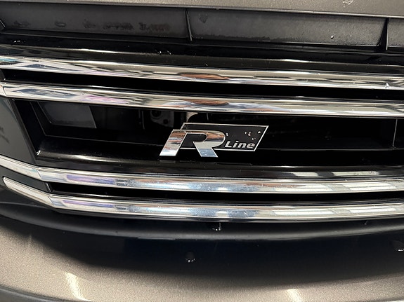 Volkswagen Tiguan 5 of 30