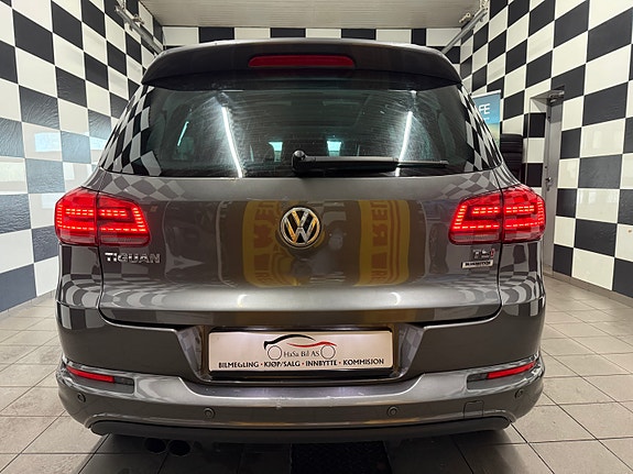 Volkswagen Tiguan 10 of 30