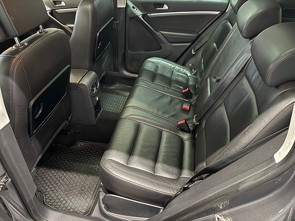 Volkswagen Tiguan 23 of 30