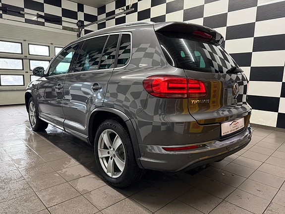 Volkswagen Tiguan 12 of 30