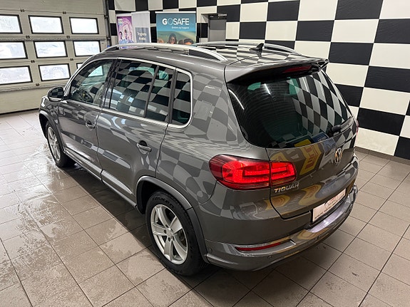 Volkswagen Tiguan 13 of 30