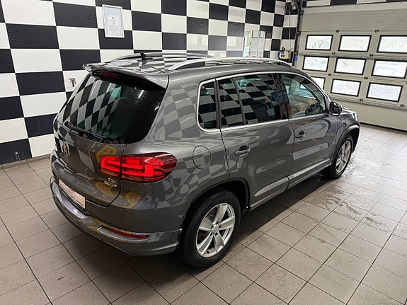 Volkswagen Tiguan 9 of 30