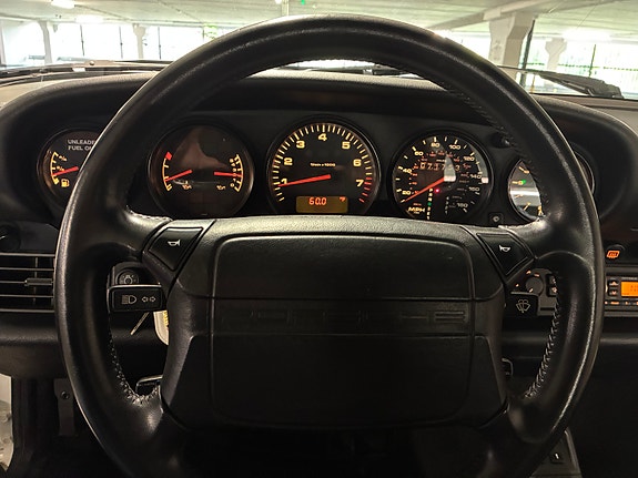 Porsche 911 12 of 13