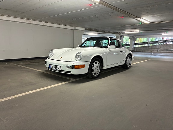 Porsche 911 2 of 13