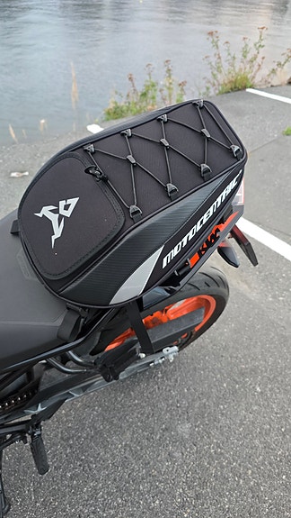 KTM 390 Duke 8 of 10