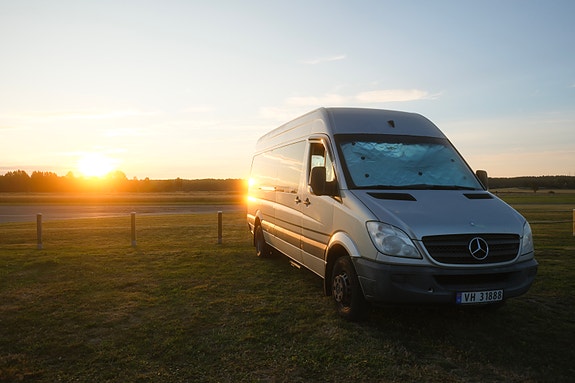 Mercedes-Benz 516 CDI campervan 20 of 30