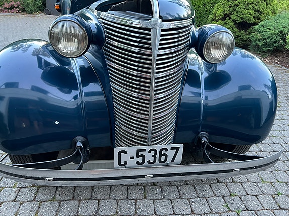 Chevrolet Master Deluxe 3 of 15