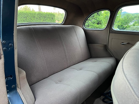Chevrolet Master Deluxe 4 of 15