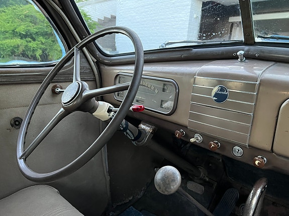 Chevrolet Master Deluxe 8 of 15
