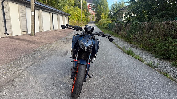 KTM 125 Duke 7 of 12