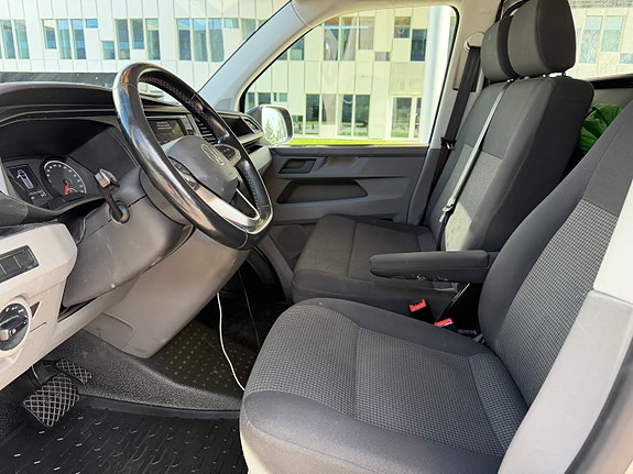 Volkswagen Transporter 17 of 21