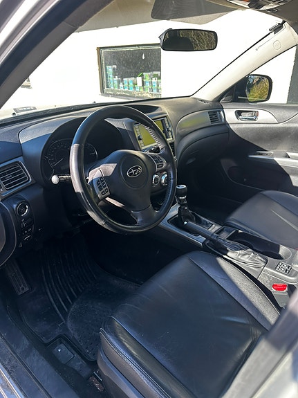 Subaru Impreza 13 of 16