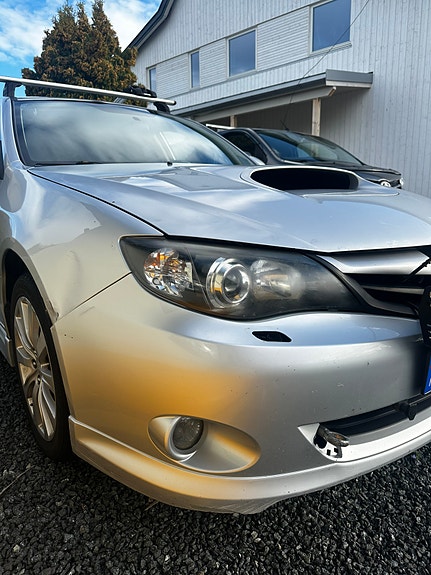 Subaru Impreza 7 of 16