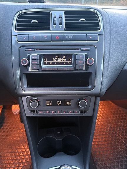 Volkswagen Polo 11 of 12
