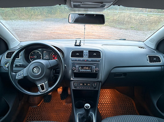 Volkswagen Polo 10 of 12