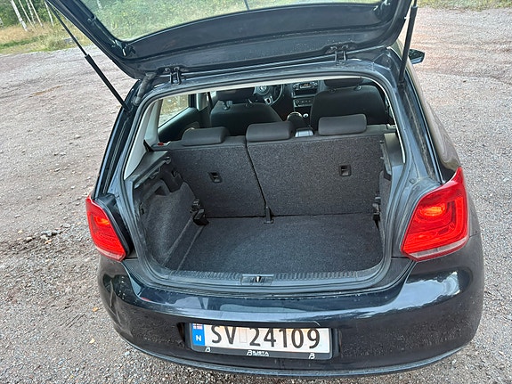 Volkswagen Polo 7 of 12