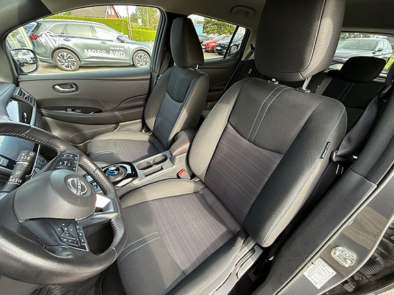 Nissan Leaf 17 of 30