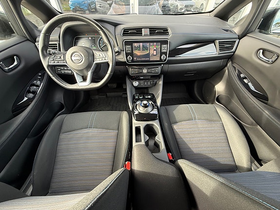 Nissan Leaf 13 of 30