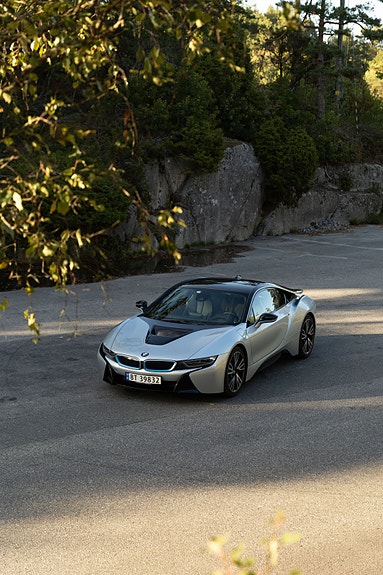 BMW i8 5 of 13