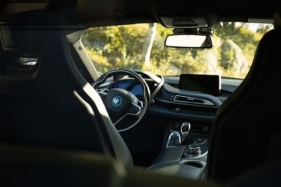 BMW i8 10 of 13