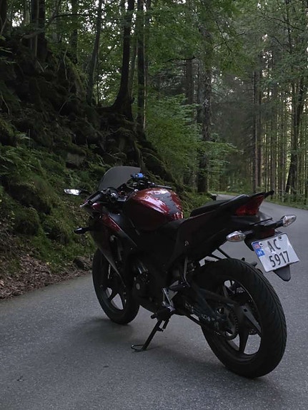 Honda CBR 125 R 9 of 12