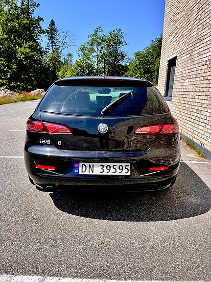 Alfa Romeo 159 8 of 30