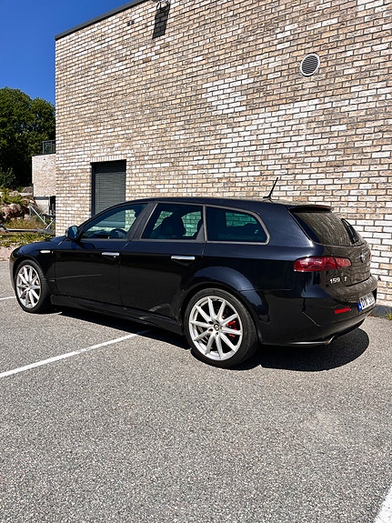 Alfa Romeo 159 6 of 30