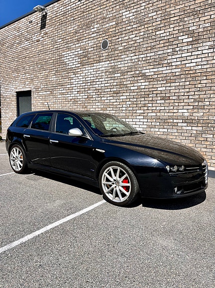 Alfa Romeo 159 12 of 30