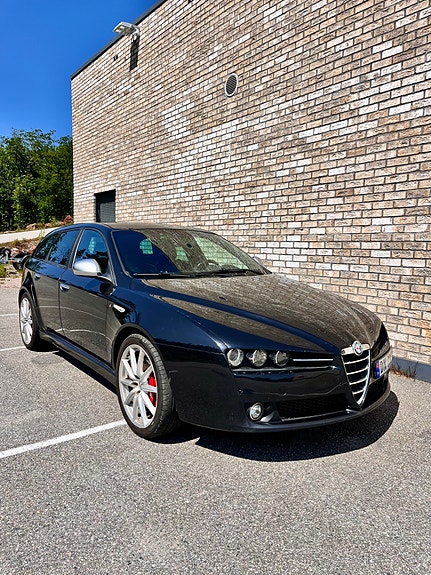 Alfa Romeo 159 13 of 30