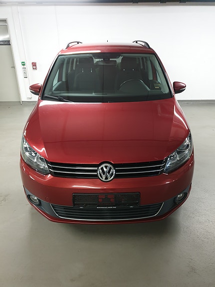 Volkswagen Touran 8 of 30