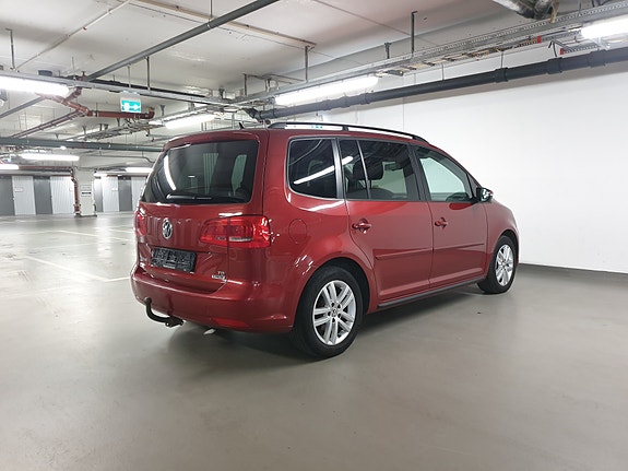 Volkswagen Touran 19 of 30
