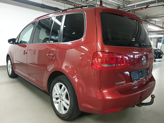 Volkswagen Touran 21 of 30