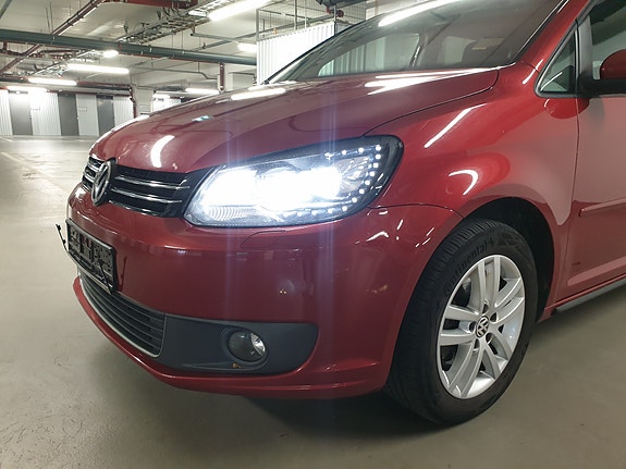 Volkswagen Touran 2 of 30
