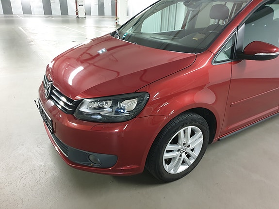 Volkswagen Touran 17 of 30