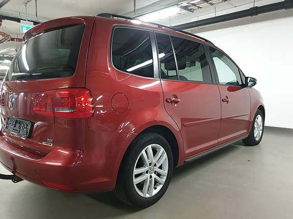 Volkswagen Touran 23 of 30