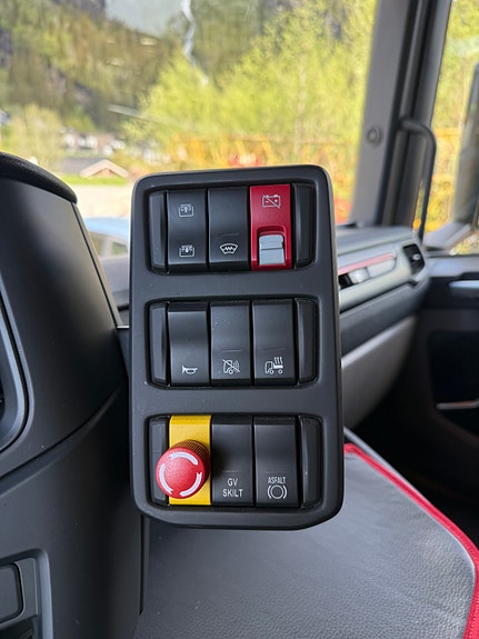 Scania R660 Kombibil, Mählers brøyt/skjær/fastsandstrøer 27 of 30