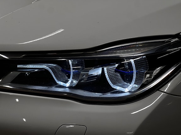 BMW 750d 11 of 30