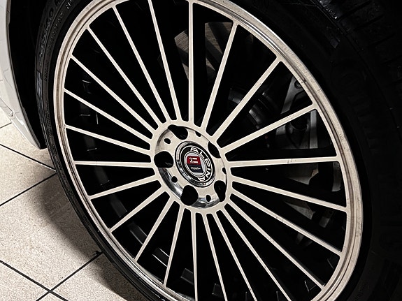 BMW 750d 17 of 30
