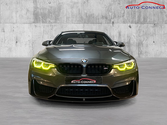 BMW M4 2 of 30