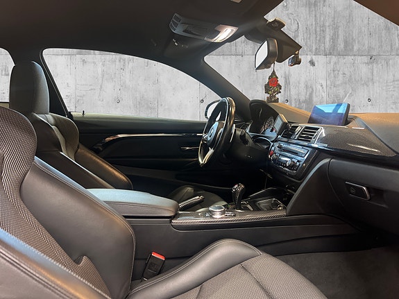 BMW M4 23 of 30