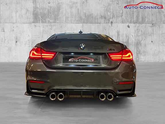 BMW M4 7 of 30