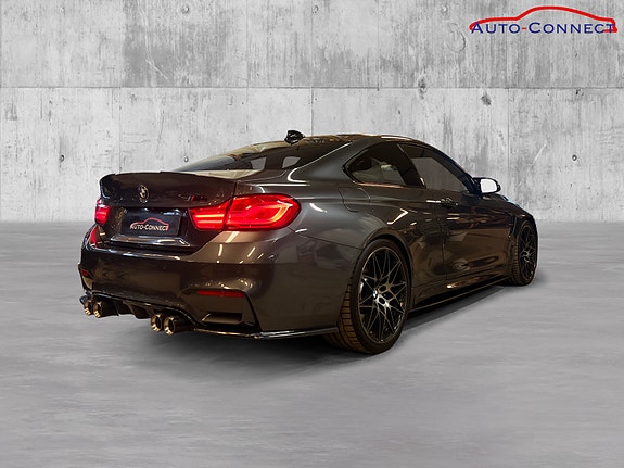 BMW M4 6 of 30