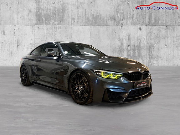 BMW M4 3 of 30